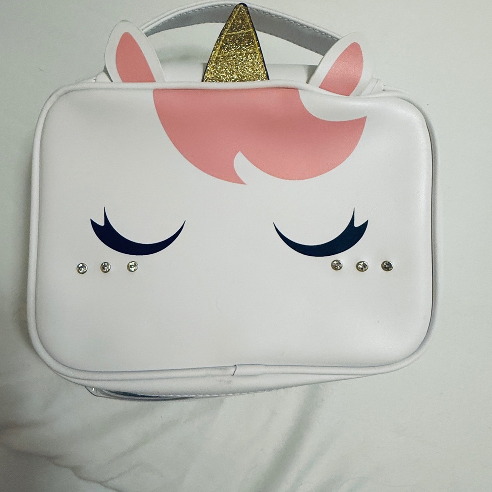 FAO Schwarz Unicorn Vanity Case Kids OS White Excellent Quilted Rhinestone